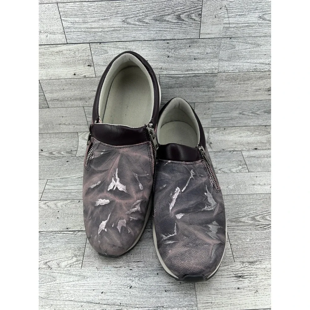 Spring Step Activate Icey Purple Leather Metallic Leaf Zip Loafers Women Sz 9.5M